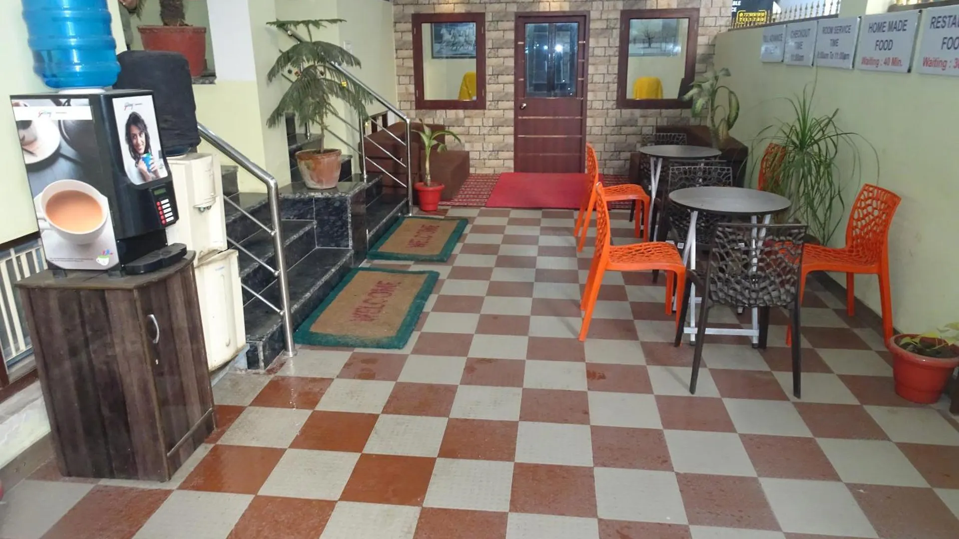 Foreigners Inn Varanasi