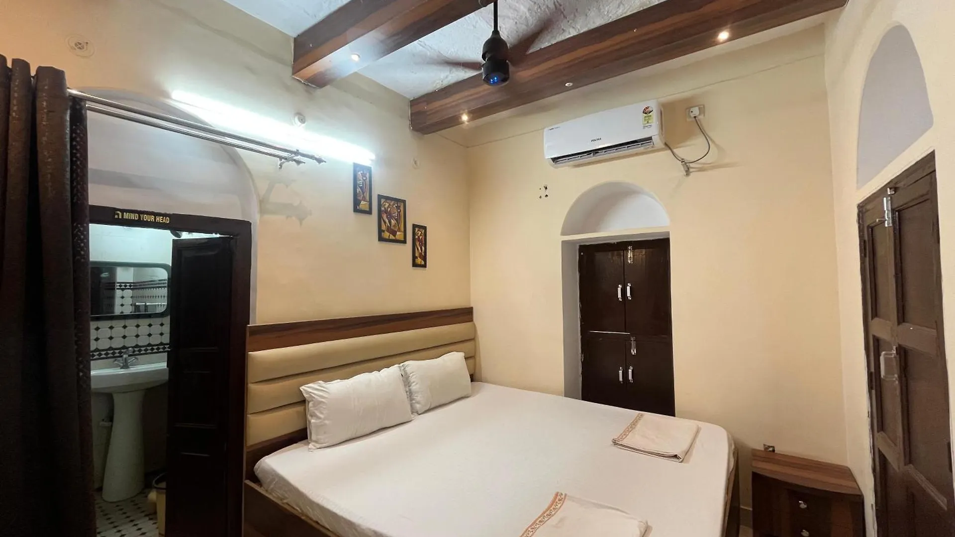 Foreigners Inn Varanasi India