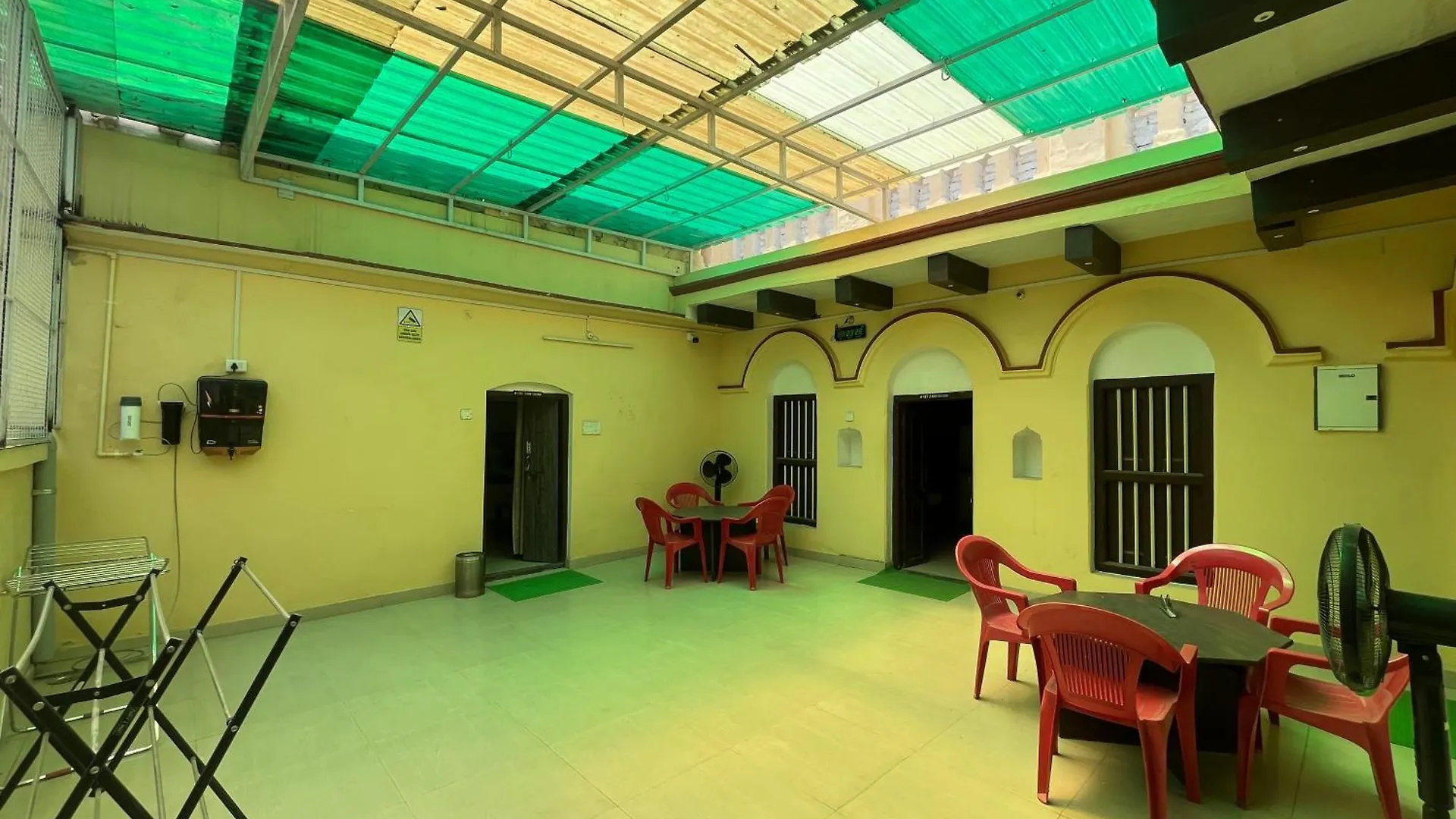 Foreigners Inn Varanasi 0*,  India