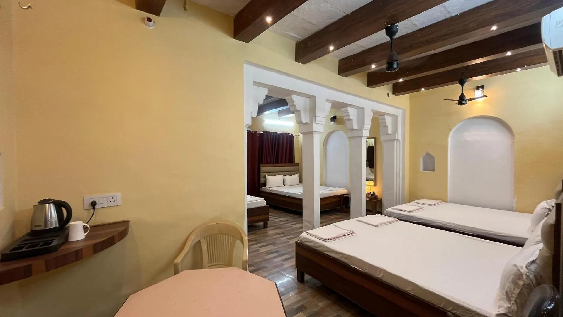 Foreigners Inn Varanasi
